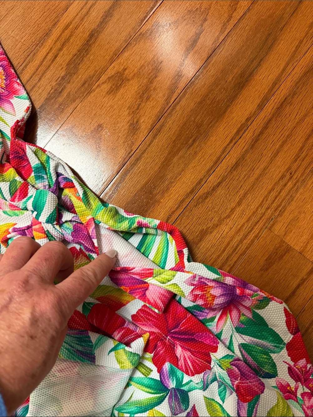 Tommy Bahama Tropical Floral Tie-Waist Romper in White, Pink & Green NWOT - Picture 4 of 6